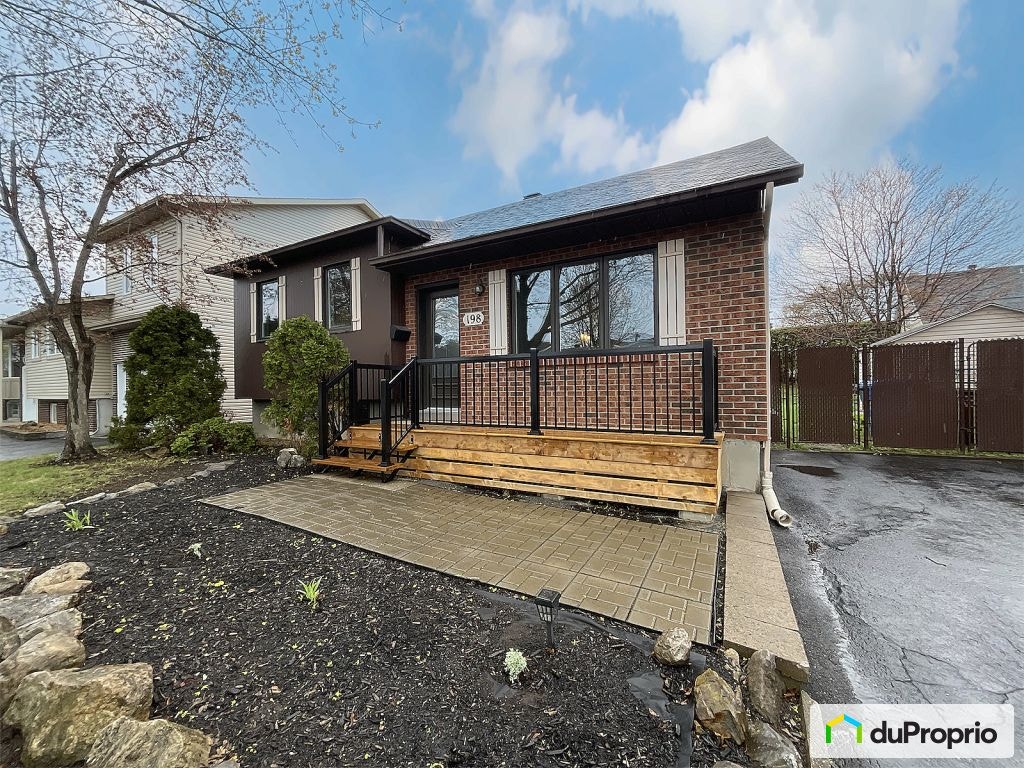 $599,000 - Bungalow for sale in St-Eustache — photo 1