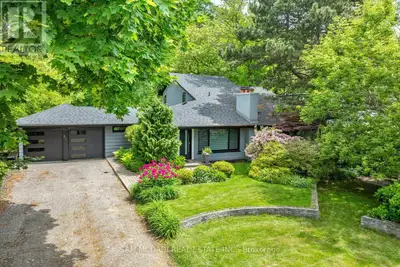 Beautiful home in prestigious Clarkson, set on an impressive lot backing onto Jack Darling Memorial...