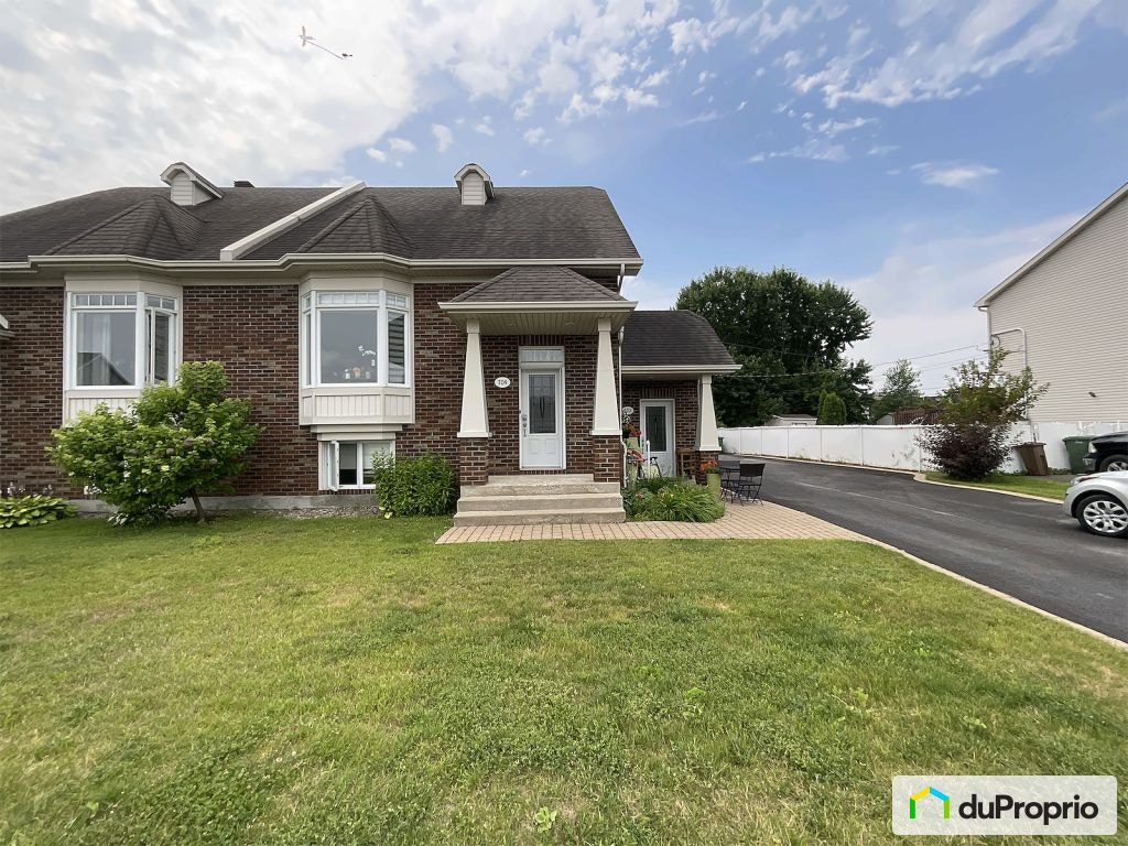 702 36e avenue — photo 2