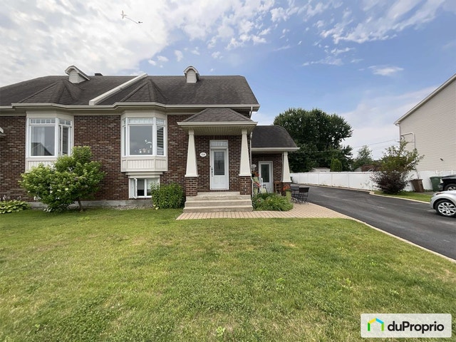 702 36e avenue — photo 2