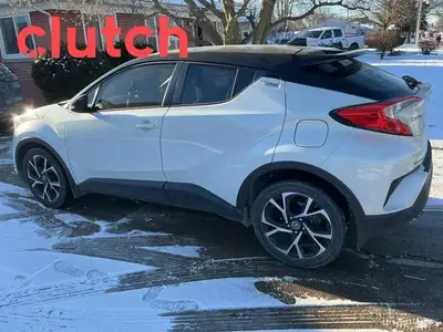 NO ACCIDENTS / CLEAN CARFAX / Auto Dimming Rearview Mirror, Climate Control, Dual Zone Front Climate...