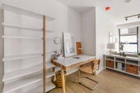 Situé au coeur de Montréal, Le Art offre cinq types de suites loft: des suites à une chambre, deux c... (image 7)