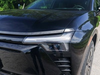Electric engine with AWD for Canadian conditions - Heated steering wheel enhances winter comfort - A... (image 8)