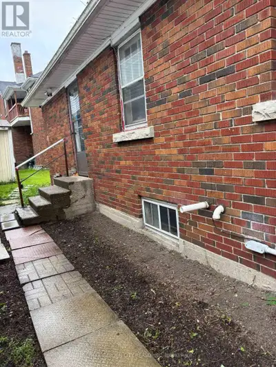178 MITCHELL STREET Port Colborne (East Village), Ontario