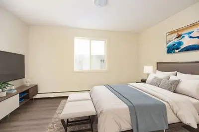 1 Bedroom - 119 Charles Ave.