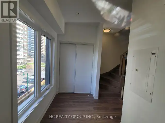 11 CALAMINT LANE Toronto (L'Amoreaux), Ontario in Houses for Sale in City of Toronto - Image 12