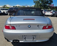 FINANCING AVAILABLE – 2001 BMW Z3 ROADSTER CONVERTIBLE! Looking for a true driver's car and future c... (image 4)