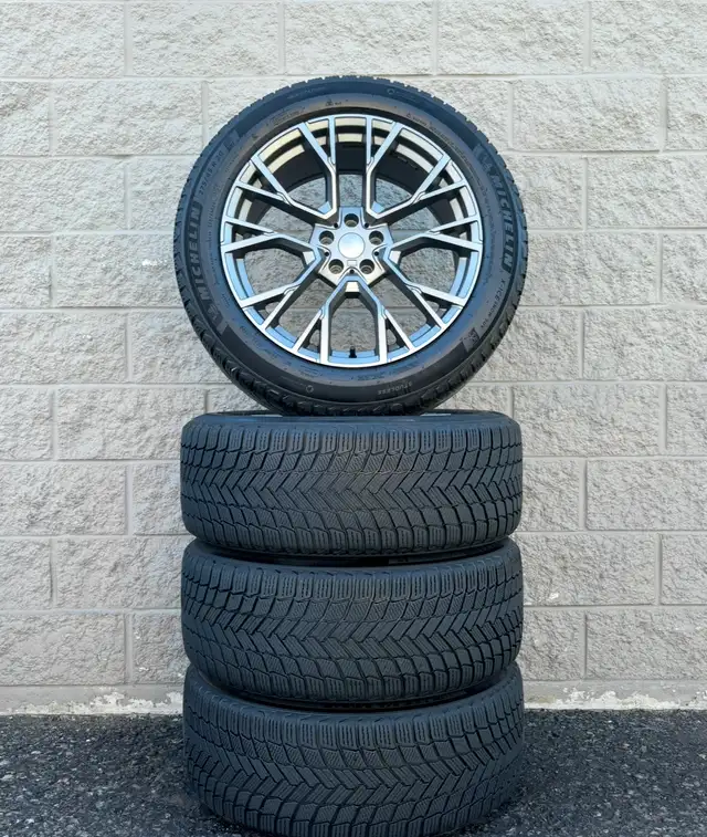 (90%) 4x 275/45R20 Michelin Winters w/ BMW X5 / X6 Rims + TPMS in Tires & Rims in City of Toronto - Image 2
