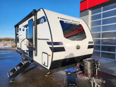 Forest River Surveyor Legend Sub-4,000 LB. travel trailer 19MDBLE highlights: Oversized Bunks Front...
