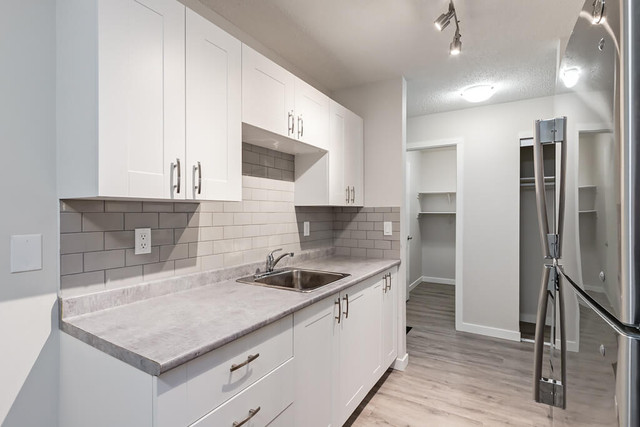 Affordable Apartments for Rent - Camden Villa - Apartment for Re in Long Term Rentals in Medicine Hat