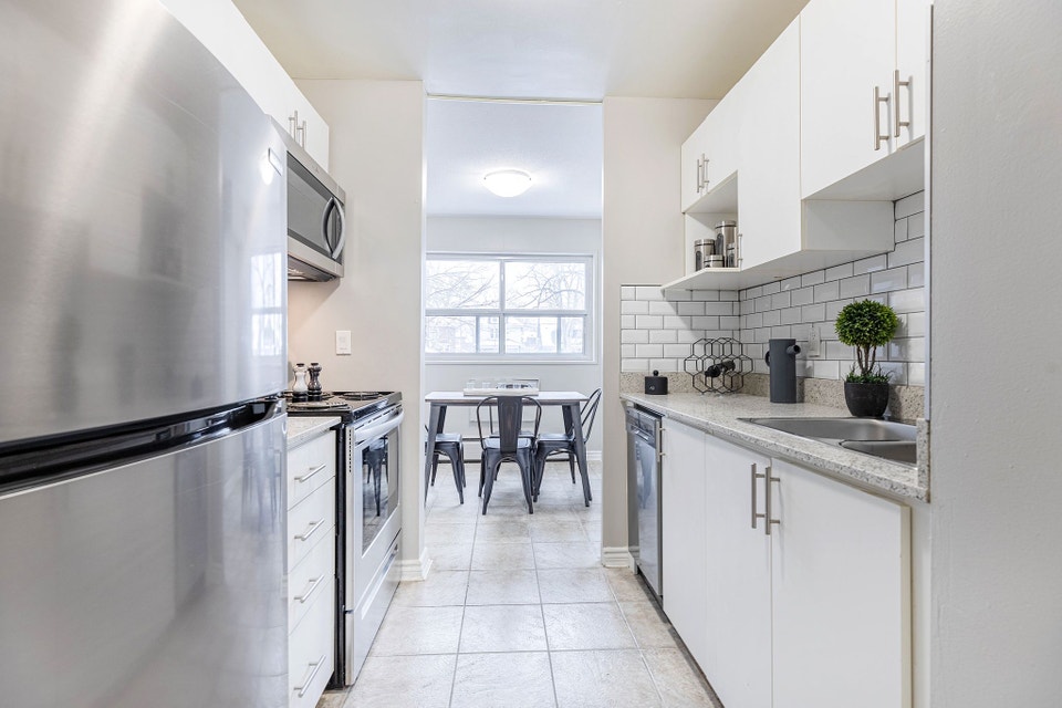 Great Priced One Bed Apartment - Near Downtown/Wortley/Vic 5