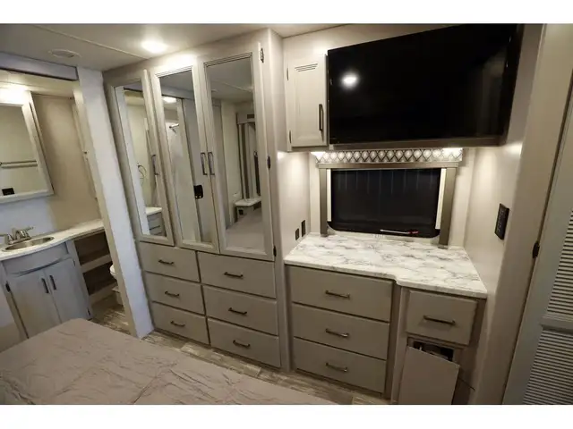 2022 Thor Motor Coach Hurricane 35M Classe A VR / RV 1.5 SDB + F in RVs & Motorhomes in Laval / North Shore - Image 19