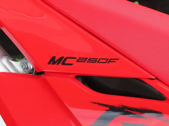 2025 GASGAS MC 250F in Dirt Bikes & Motocross in Cambridge - Image 17