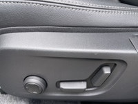 This 2025 Volvo XC40 is a fantastic choice! Heated seats, LED lighting, reverse camera, low mileage,... (image 3)