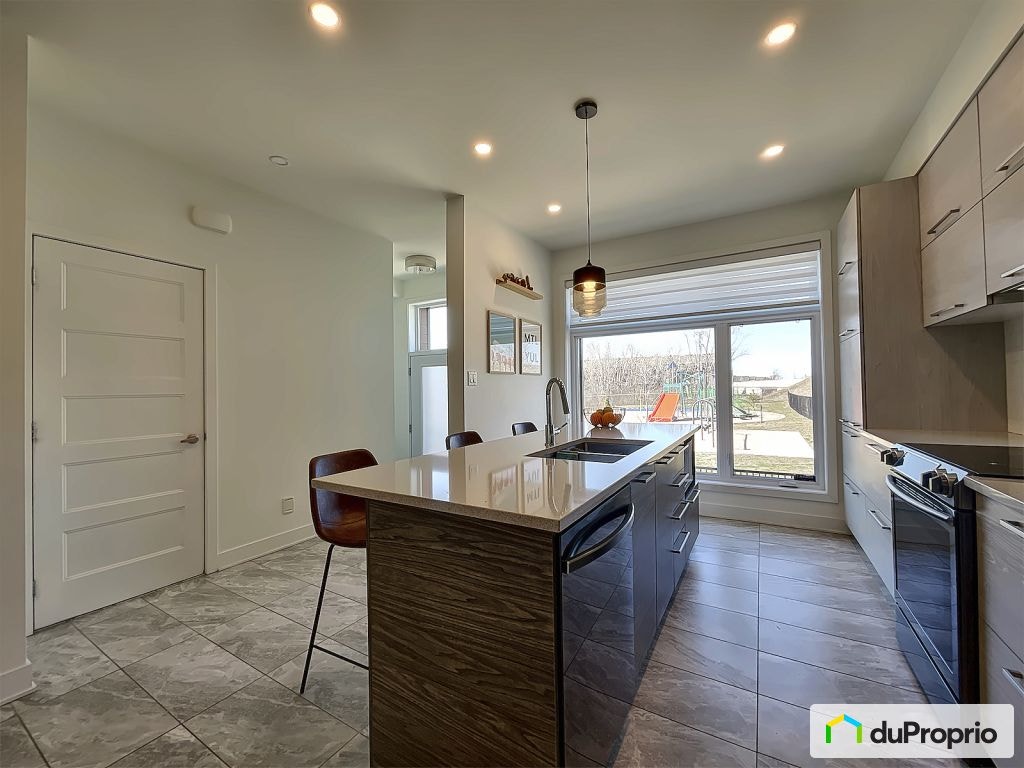 $689,000 - Townhouse for sale in Ste-Dorothee — photo 3