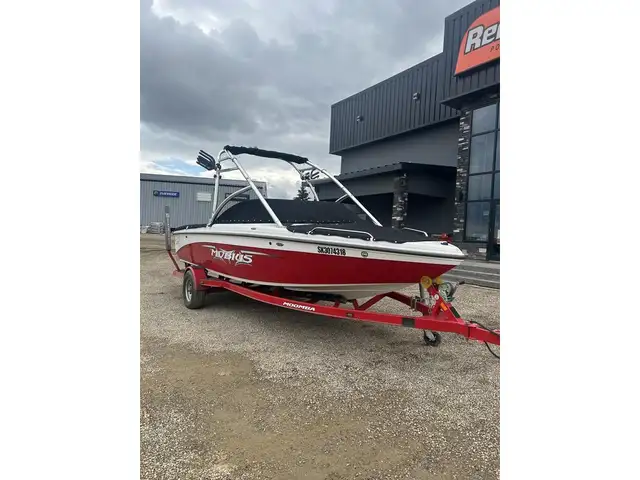 2008 Moomba Mobius LSV in Powerboats & Motorboats in Lloydminster - Image 3