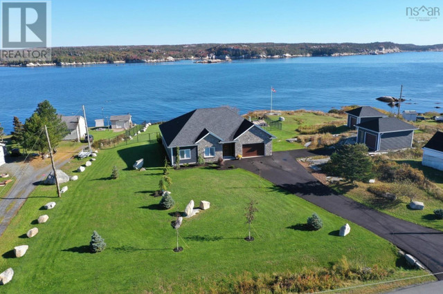 21 Back Lane Terence Bay, Nova Scotia in Houses for Sale in City of Halifax