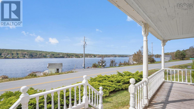 5618 Highway 332 Middle Lahave, Nova Scotia in Houses for Sale in Bridgewater - Image 3
