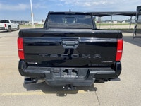 *Vehicle history form conveniently located in vehicle photos. AMVIC LICENSED DEALER ... Engine: Inte... (image 4)
