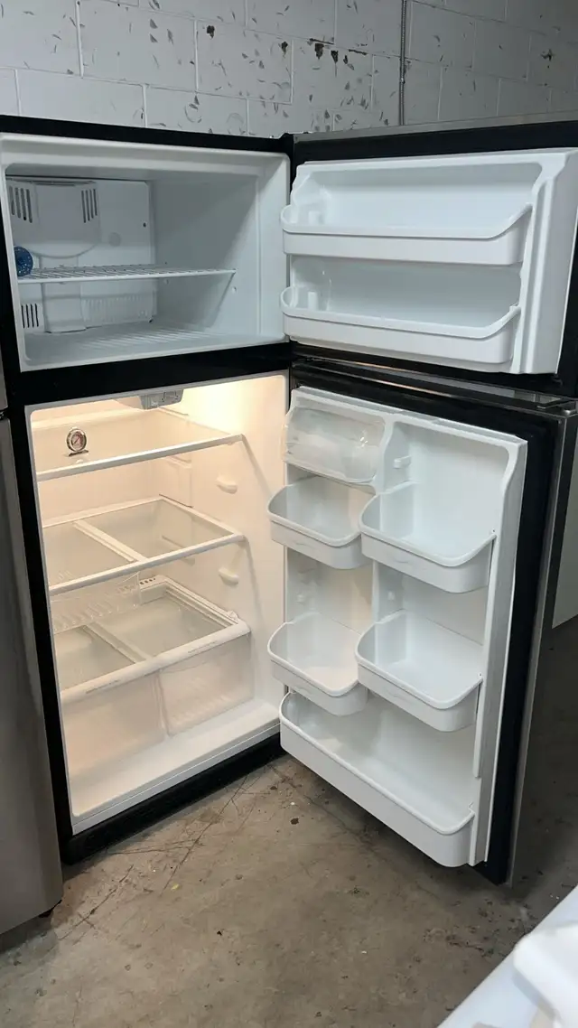 Frigidaire 30” Stainles Stell Fully Tested  30-Day Warranty in Refrigerators in Kitchener / Waterloo - Image 5
