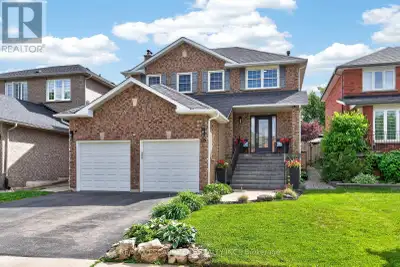 Welcome home to this beautifully updated, all-brick detached home in one of Waterdown's most sought-...