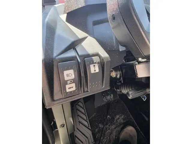 2026 Can-Am COMMANDER XT 1000R in ATVs in New Glasgow - Image 6