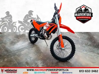 KTM 150 XC-W 2026 Une moto d’enduro deux-temps légère et dynamique, pensée pour les sentiers techniq...