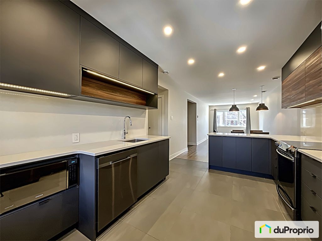 $1,590,000 - Triplex for sale in St-Lambert — photo 3