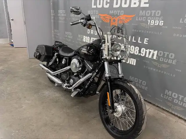 2015 Harley-Davidson FXDB Street Bob in Street, Cruisers & Choppers in Drummondville - Image 4