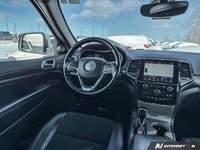 Check out this 2021 Jeep Grand Cherokee Altitude before it's too late! *Get Your Money's Worth for t... (image 9)