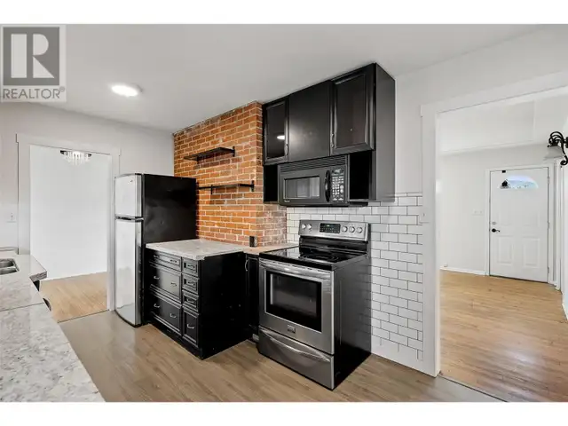 1388 Cherry Crescent W Kelowna, British Columbia in Land for Sale in Penticton - Image 24
