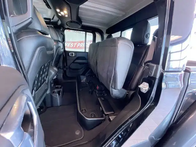 2021 Jeep Gladiator Rubicon | 4x4 | Remote start | Leather in Cars & Trucks in Prince George - Image 49