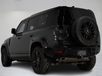 This 2022 Land Rover Defender 110 X P400 is a Canadian vehicle with a clean Carfax report. Finished... (image 4)