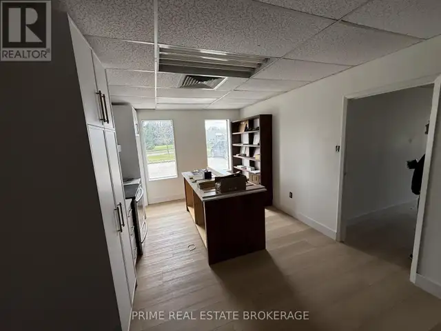 FRONT - 312 SOVEREIGN ROAD London East (East J), Ontario in Commercial & Office Space for Rent in London - Image 11