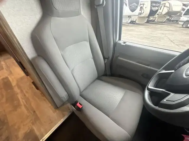 2023 Adventurer LP Class C Adventurer 19RD in RVs & Motorhomes in Kelowna - Image 23