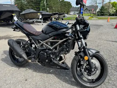 2021 Suzuki SV650 ABS Only 15,372 KM Powered by Suzuki's legendary 645cc V-Twin engine, the SV650 of...