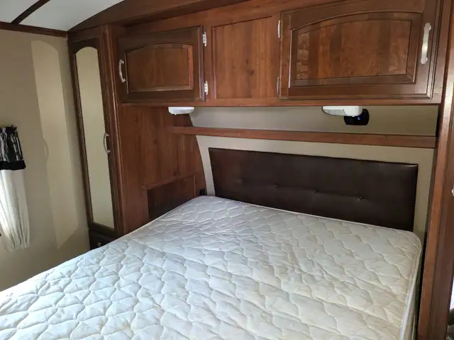 2014 Keystone OUTBACK 312 BH in Travel Trailers & Campers in St. Albert - Image 55