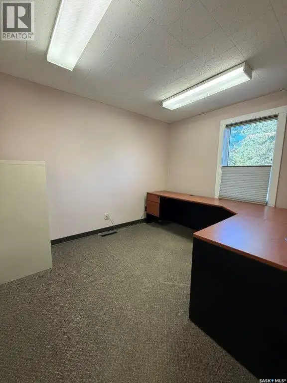 300/302 8th AVENUE W Kindersley, Saskatchewan in Commercial & Office Space for Sale in Saskatoon - Image 12