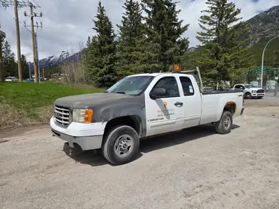 This item(s) are selling by Online Timed Auction Complete Dispersal for Prairie Pride Construction -...