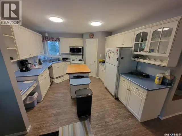 309 Third AVENUE E Pleasant Valley Rm No. 288, Saskatchewan in Houses for Sale in Saskatoon - Image 7