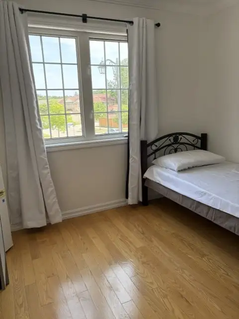 Rooms from $700–$750/month ✅ All Utilities + High-Speed WiFi Included Available Immediately Single o...