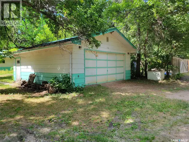 27 Elm STREET Katepwa Beach, Saskatchewan in Houses for Sale in Regina - Image 8
