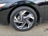 2.0 L 4 Cyl Engine Vehicle Options: Leather Interior, Lane Control, Apple Or Android Auto, Rear Back... (image 8)