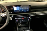 Adaptive Cruise Control,bluelink Connected Car System,10.25 Inch Navigation System,blind Spot Monito... (image 5)