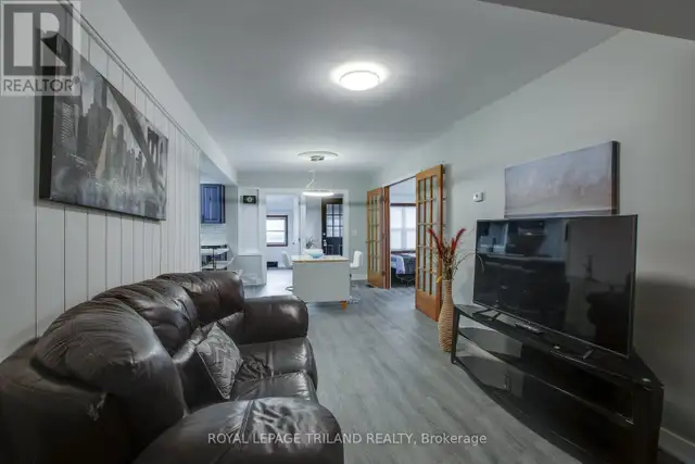 7575 BIDDULPH STREET Lambton Shores (Port Franks), Ontario in Houses for Sale in Grand Bend - Image 14