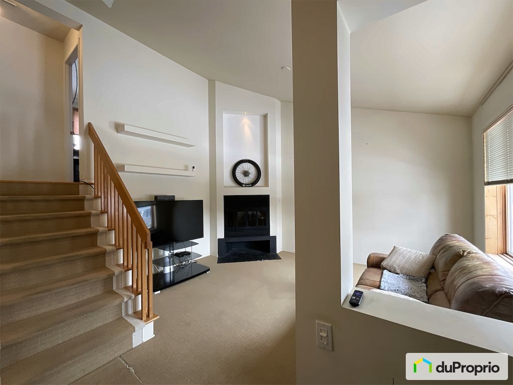 $629,000 - Split Level for sale in Vimont — photo 2