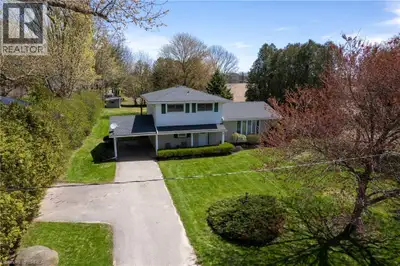 Immaculate move-in-ready side split in the countryside just west of Brantford and southeast of Paris...