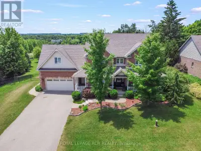 Perfectly positioned between Orangeville and Shelburne, this elegant home offers the best of both co...