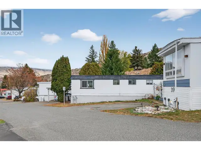 1175 ROSE HILL Road Unit# 37 Kamloops, British Columbia in Houses for Sale in Kamloops - Image 3