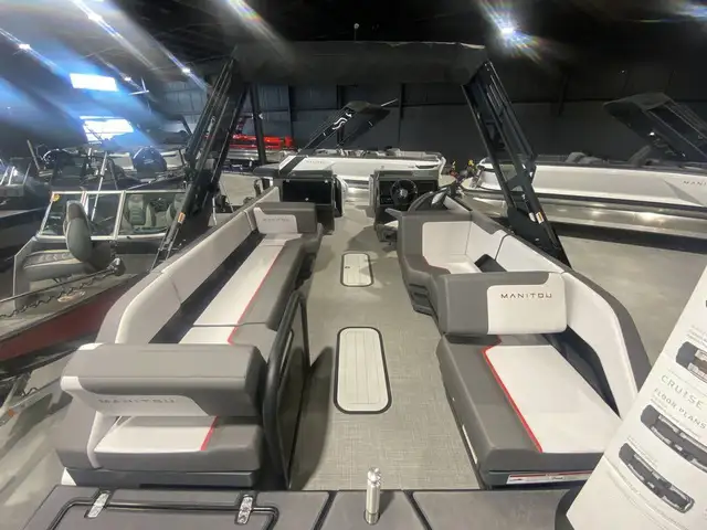 2024 Manitou Cruise 22 Switchback in Powerboats & Motorboats in Saskatoon - Image 4